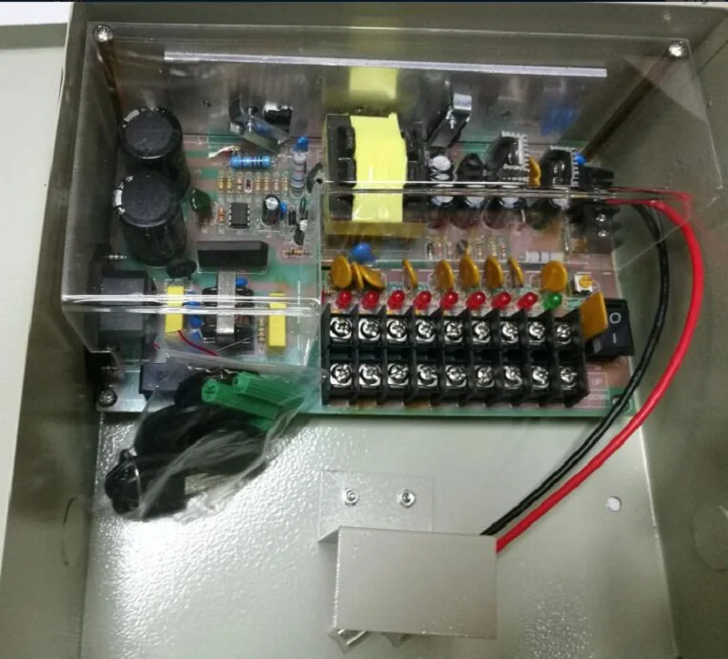 Fonte de alimentação de comutação Comutação de Backup 9ch para Acumulador Bateria 12v 10a comutacao de backup 9ch para acumulador bateria 12v 10a 02