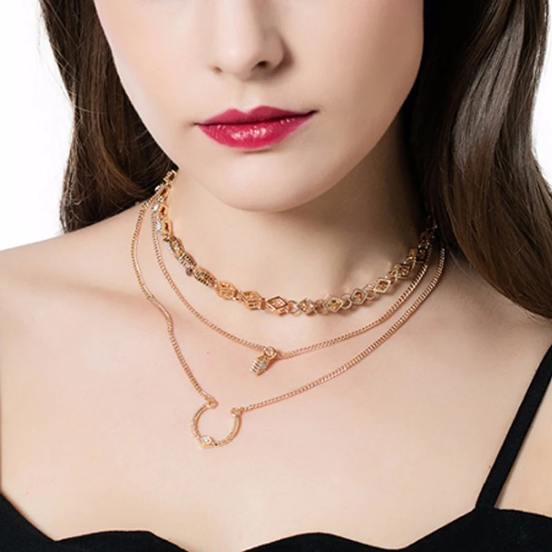 

Hot Boho Collar Necklace Party Vacation Jewelry Fashion Magnetism Button Multilayer Choker Necklaces Bracelets Set for Women