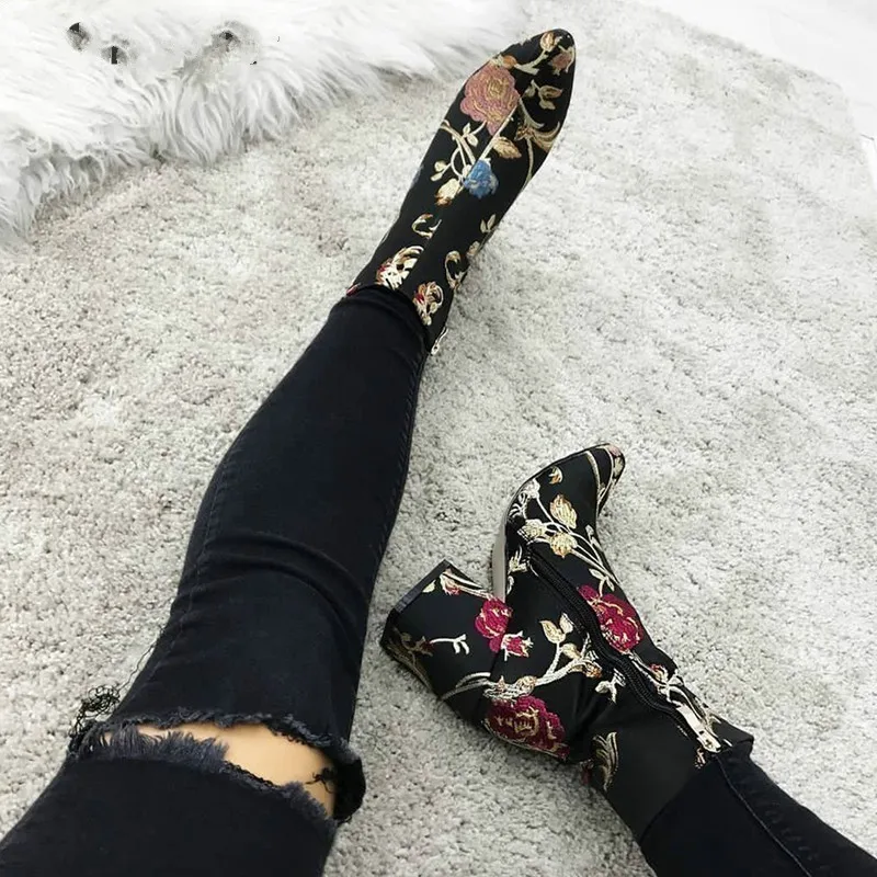 2019 Fashion Big Size Women's Genuine Suede Leather Embroidery Flower Med Heel Comfort Autumn Ankle Boots Short Booties Shoes 2019 Fashion Big Size Women's Genuine Suede Leather Embroidery Flower Med Heel Comfort Autumn Ankle Boots Short Booties Shoes