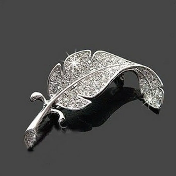 

2017 New Fashion Retro Vintage Cute Beautiful Leaf Mini Cute Brooch Pins Delicate