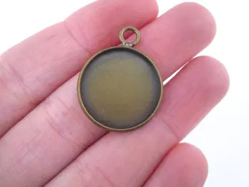 

Brass Plated 12mm bezel settings with or without matching glass cabs B163theof