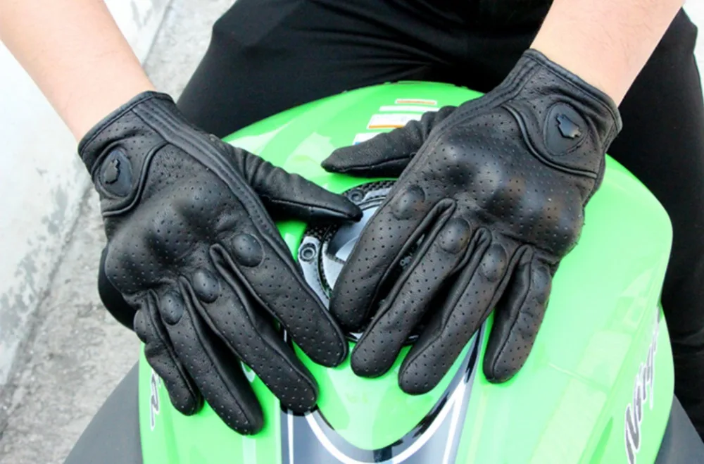 Ruigi leather glove  b3