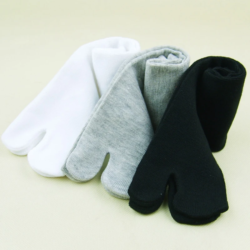 

Bamboo Fiber Japanese Black White Toe Socks Two Finger Socks Men and Women Sandal Split Ninjia Summer Unisex Kimono Flip Flops
