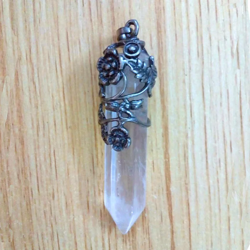

Kraft-beads Exclusive Design Silver Plated Natural Clear Quartz Hexagon Prism With Flower Pendant Fashion Jewelry