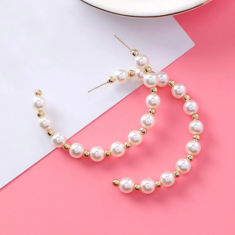 

2018 Korean Sweet Simple Simulated Pearl Big Round Circle Geometric Loop Hoop Earrings for Women Wedding Charm Jewelry Wholesale