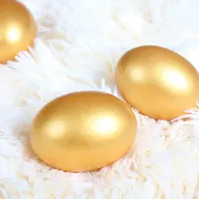 4 unids lot oro huevos de madera artesanía de madera maciza natural oval bola huevo de pascua decorativos decoraciones de madera decoración moderna casa