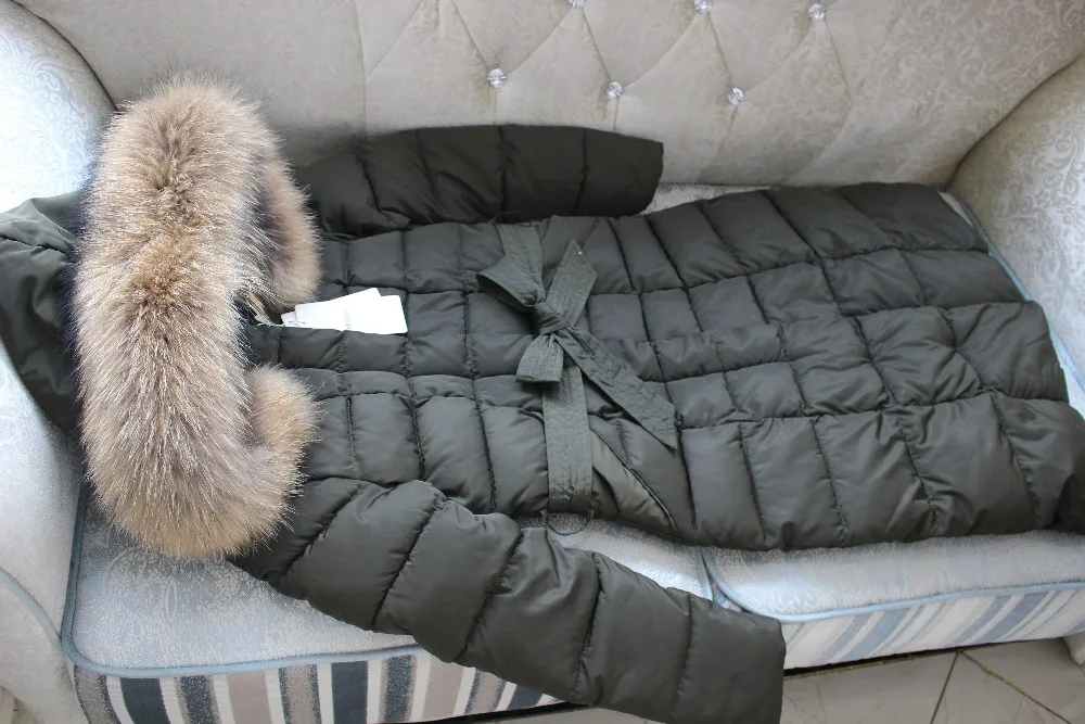 Зимняя женская куртка, большая парка с длинным капюшоном из натурального меха енота для женщин, плотное тонкое хлопковое зимнее пальто для женщин, большие размеры