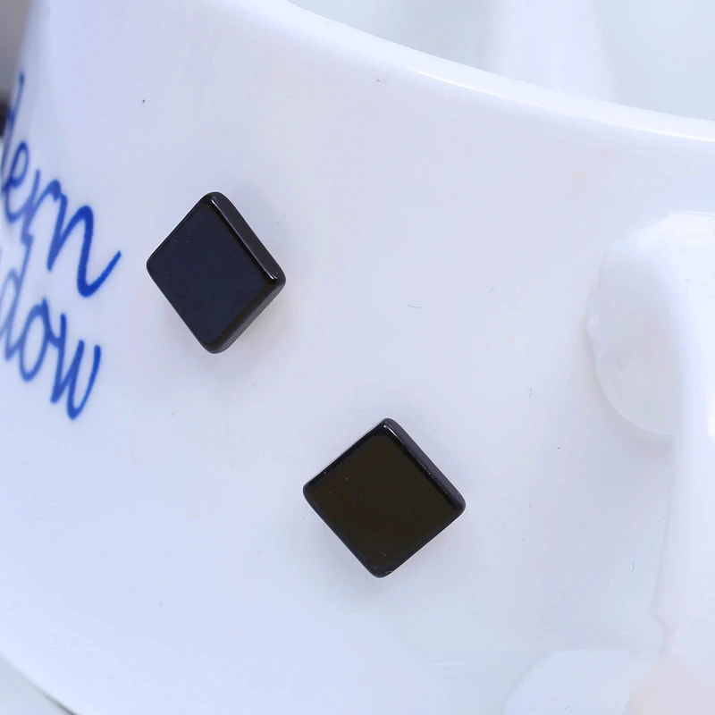 

Discount New Arrival Square Clip On Earrings Black Women Ear Cuffs No Pierced Ear Clip Ohrclip