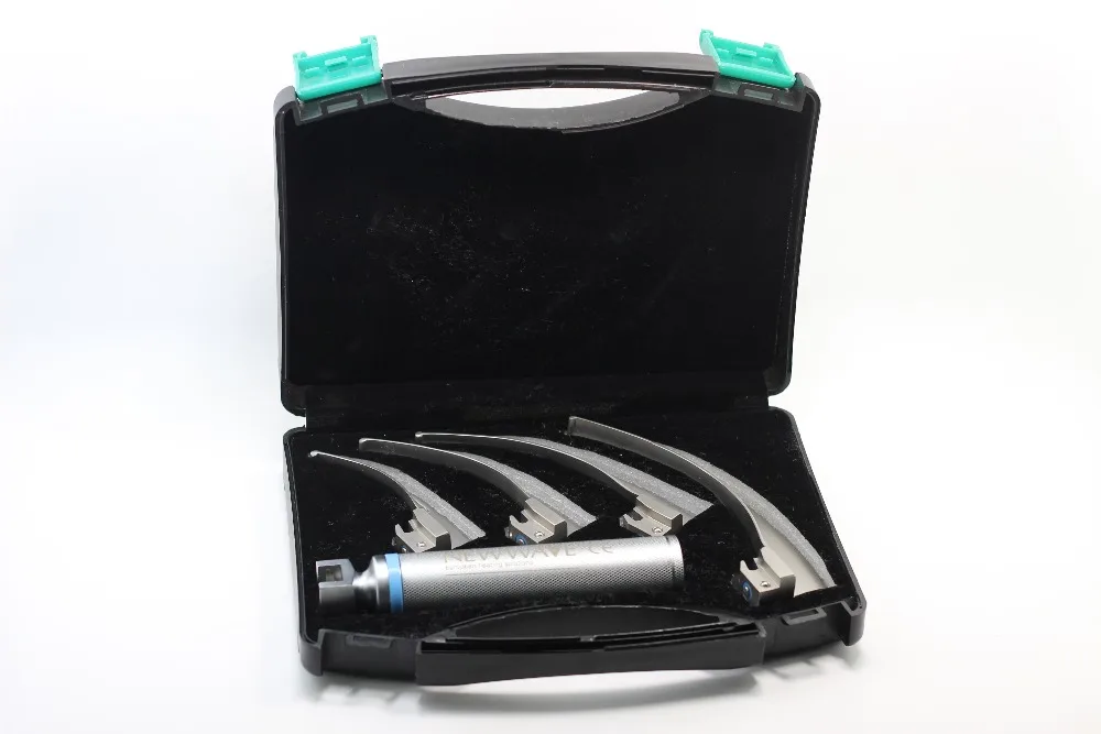 Fiber Optic Laryngoscope Set illumination High Quality McIntosh F.O Laryngoscope Set of 4 Blades with Medium Battery Handle Fiber Optic Laryngoscope Set illumination High Quality McIntosh F.O Laryngoscope Set of 4 Blades with Medium Battery Handle