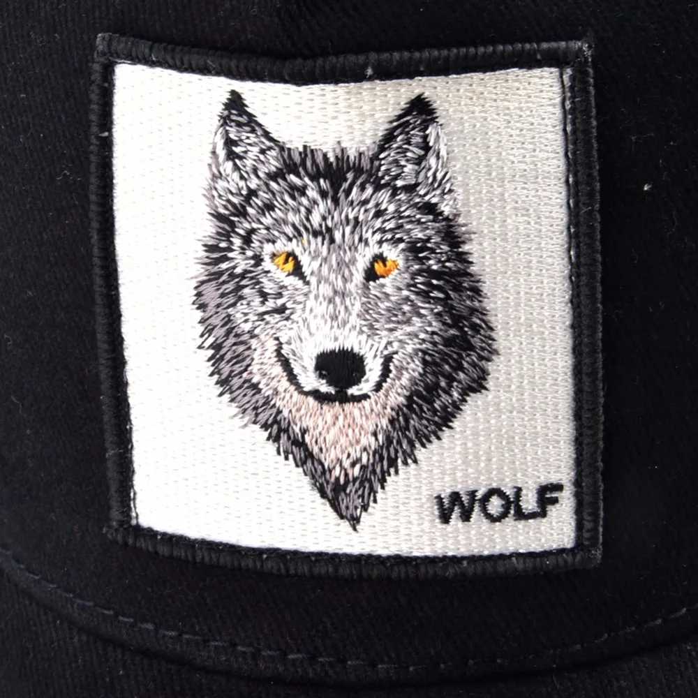 Enhanced Unisex Trucker Cap with Wolf Embroidery Patch - Breathable Mesh Design