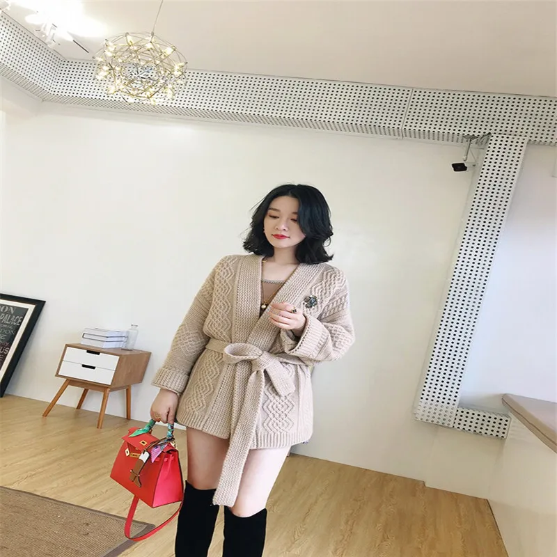 2018 autumn and winter new sweater shirt belt sweater thick women's loose sweater jacket sweater Sweaters