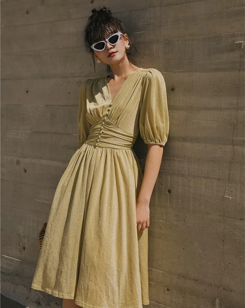 

Drop your French temperament of restoring ancient ways v-neck show thin waist wide sealing type palace lantern sleeve wind dress