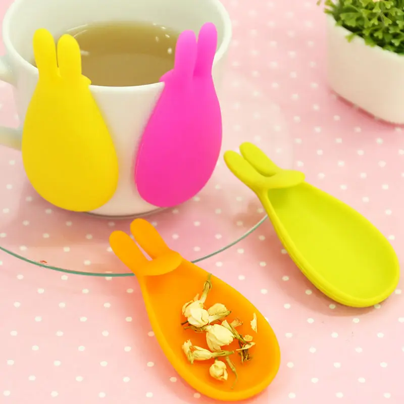

2 Pcs Neoteric Serviceable Silicone Gel Rabbit Shape Tea Bag Infuser Holder Candy Colors Mug Gift Substantial