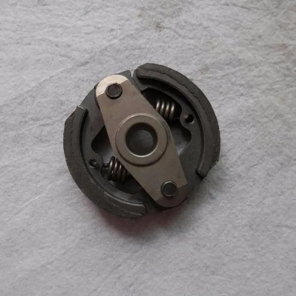 CLUTCH ASSY POWDER METALLURGY ROBIN NB411 48F 63CC AUGER 2