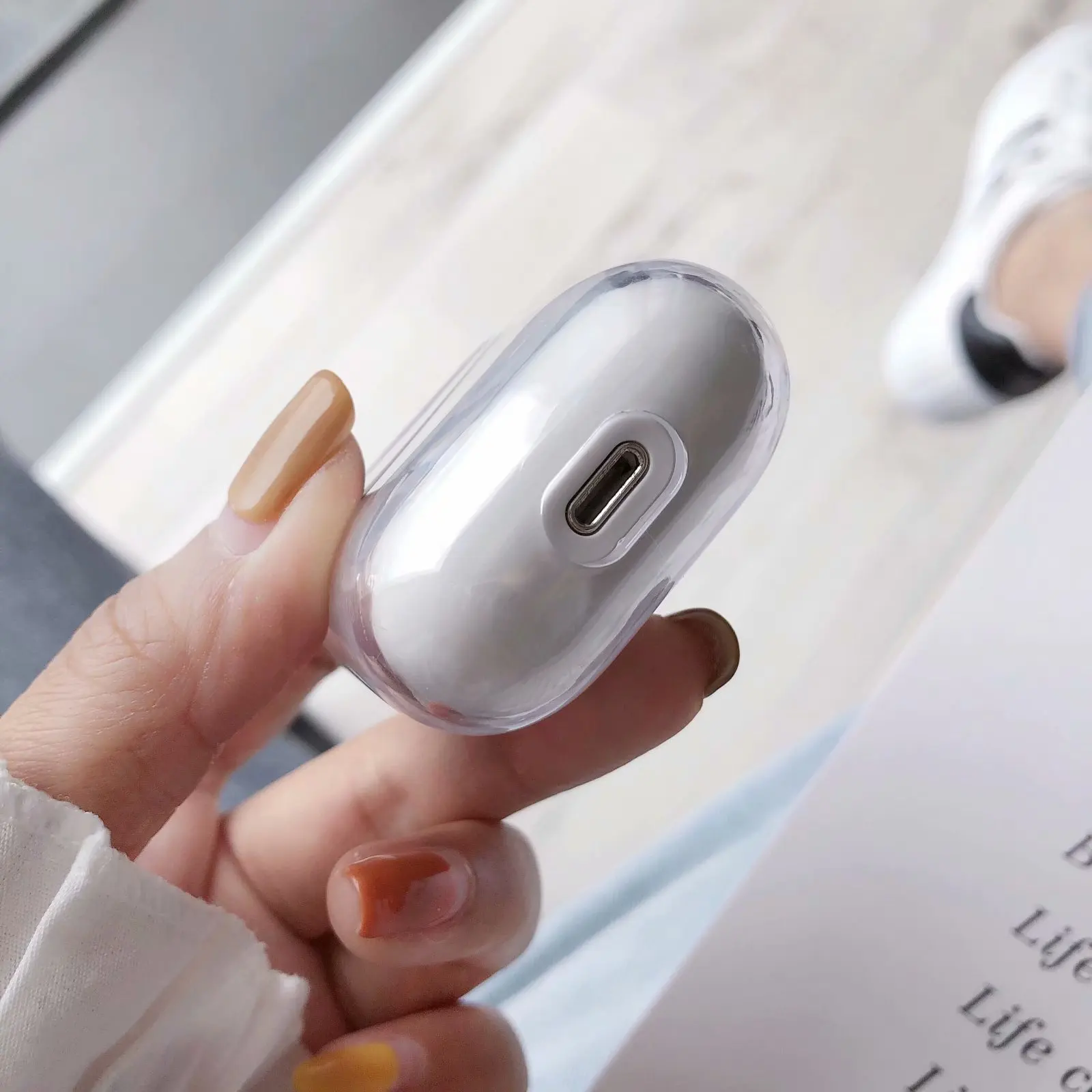 New 2019 Red Silicone Airpods Case Cover Earphone Luxury Protector Hard Clear Case For Apple iPhone Airpods 2 Holder Transparent