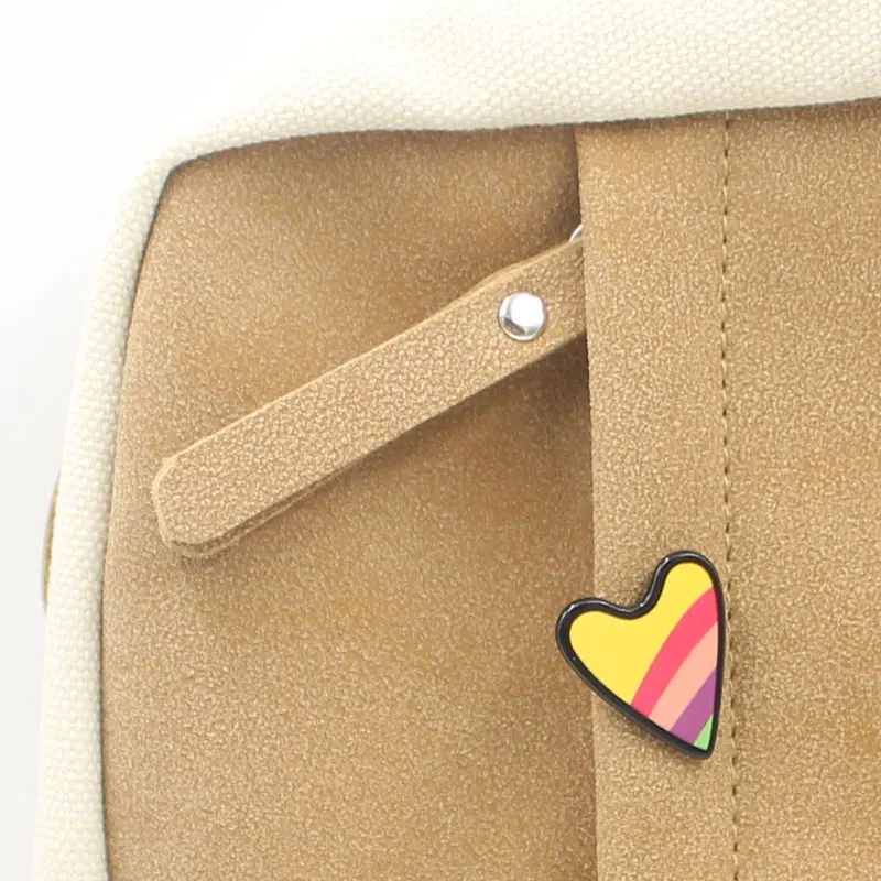 1PC Colorful Rainbow Heart Plastic backpack Pins Badge Creative Hat Bag Jeans Pins Backpack