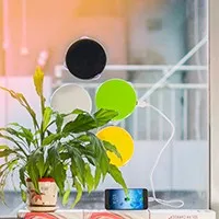 +Round Window  Solar Charger3