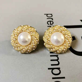 

Round Pearl Cluster Sweet Clip Cute Earring