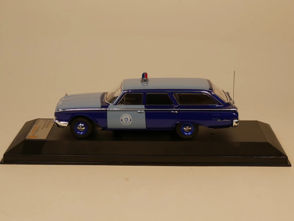 Премиум X 1:43 FORD RANCH WAGON 196" Полиция штата Массачусетс" литая модель автомобиля