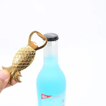 

Creative Gold Metal Bottle Wine Beer Opener Anniversary Favors Gifts Wedding Present Party Desktop Pineapple Flamingo Types