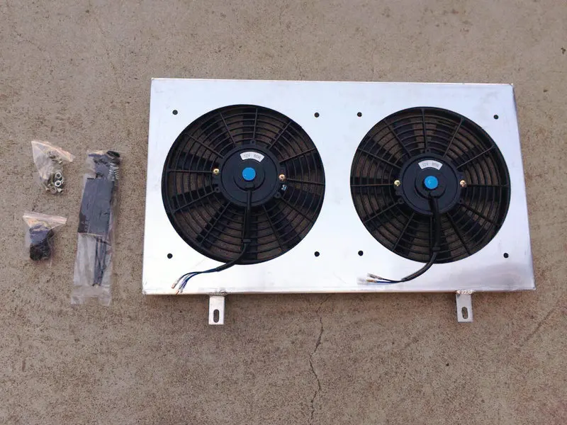 Абсолютно 3 ряда алюминиевый радиатор для гоночного автомобиля+ кожух+ вентиляторы для Nissan Skyline S13 RB20 CA18 R32