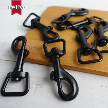 

50pcs/lot Manufacture diy dog leash accessory 1.5cm webbing kirsite metal clasps dog clasp metal hook durable hardware PK-015