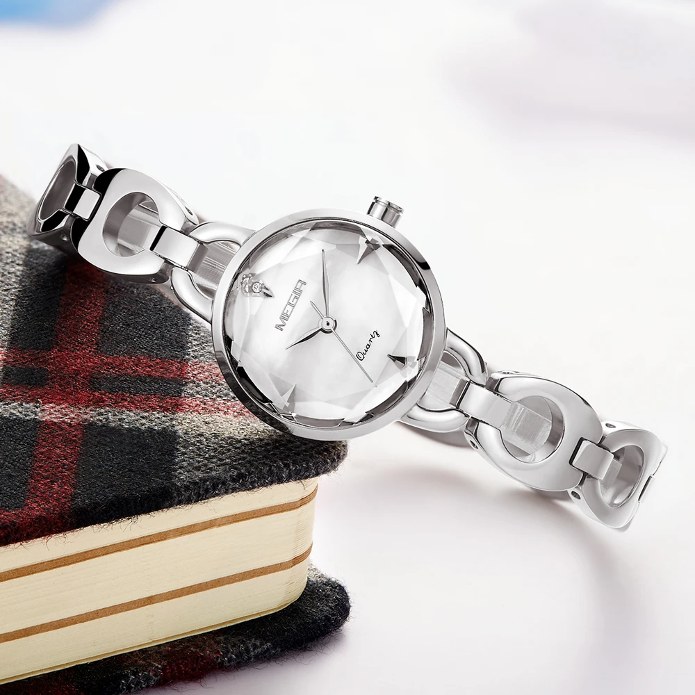 

MEGIR Woman Watches Top Luxury Brand Ladies Fashion Simple Quartz Watch Female Casual Romantic Wristwatch Relogio Feminino