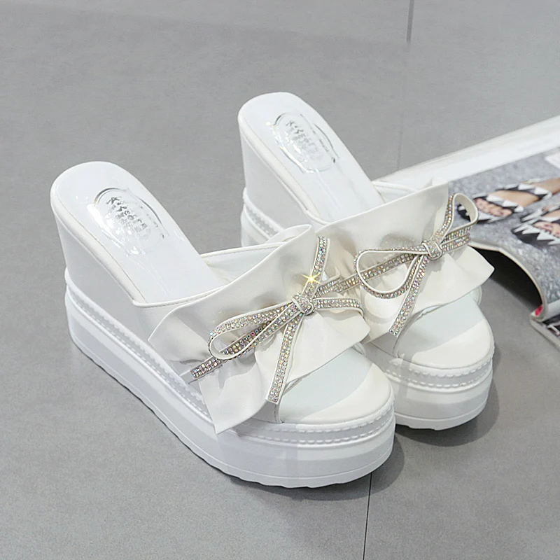 

2019 Women 11.5cm High Heels 4.5cm Platform Wedges Sandals Summer White Slides Diamond Slippers Prom Luxury Design Shoes YHC-100