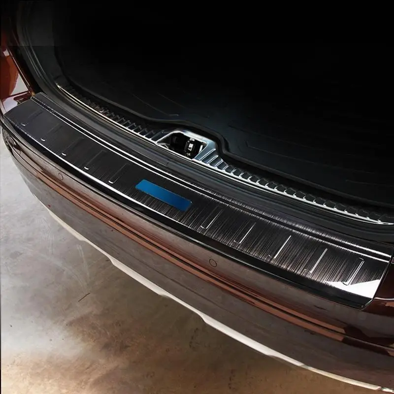 

Body Door Foot Pedal automobile car styling accessories protecter sticker strip decoration 14 15 16 17 FOR Volvo XC60