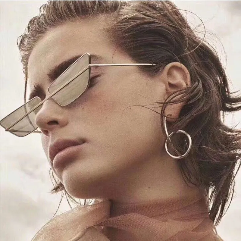 

2018 New Fashion Cat Eye Sunglasses Women Metal frame UV400 Lens Vintage Brand Rays Sun Glasses Shades For Women Men Oculos