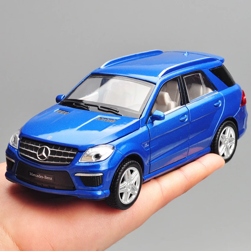 1:32 SUV ML63 Игрушечная модель автомобиля из сплава, детские игрушки, подлинный коллекционный подарок, внедорожник, детская игрушка