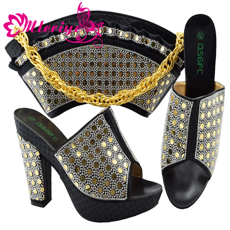 

Black Color Italian Ladies Shoe and Bag Ser Decorated with Rhinestone Nigerian Shoes and Bag
