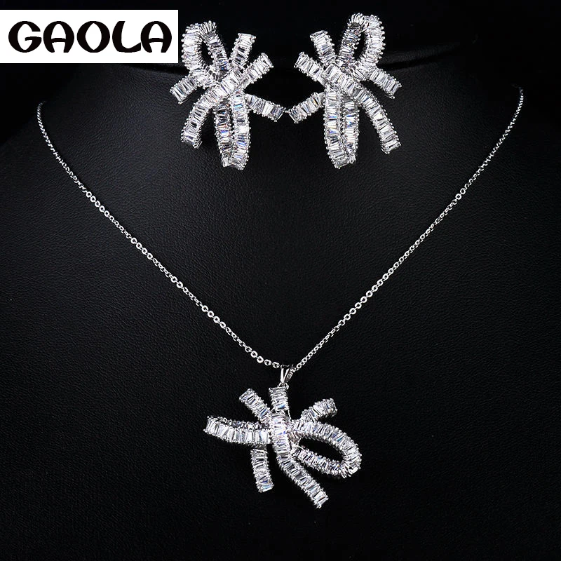 

GAOLA Hot Selling Silver Color Jewelry Set CZ Pendant Necklace Earring Set Fashion Jewelry Set For Women GLDT0704