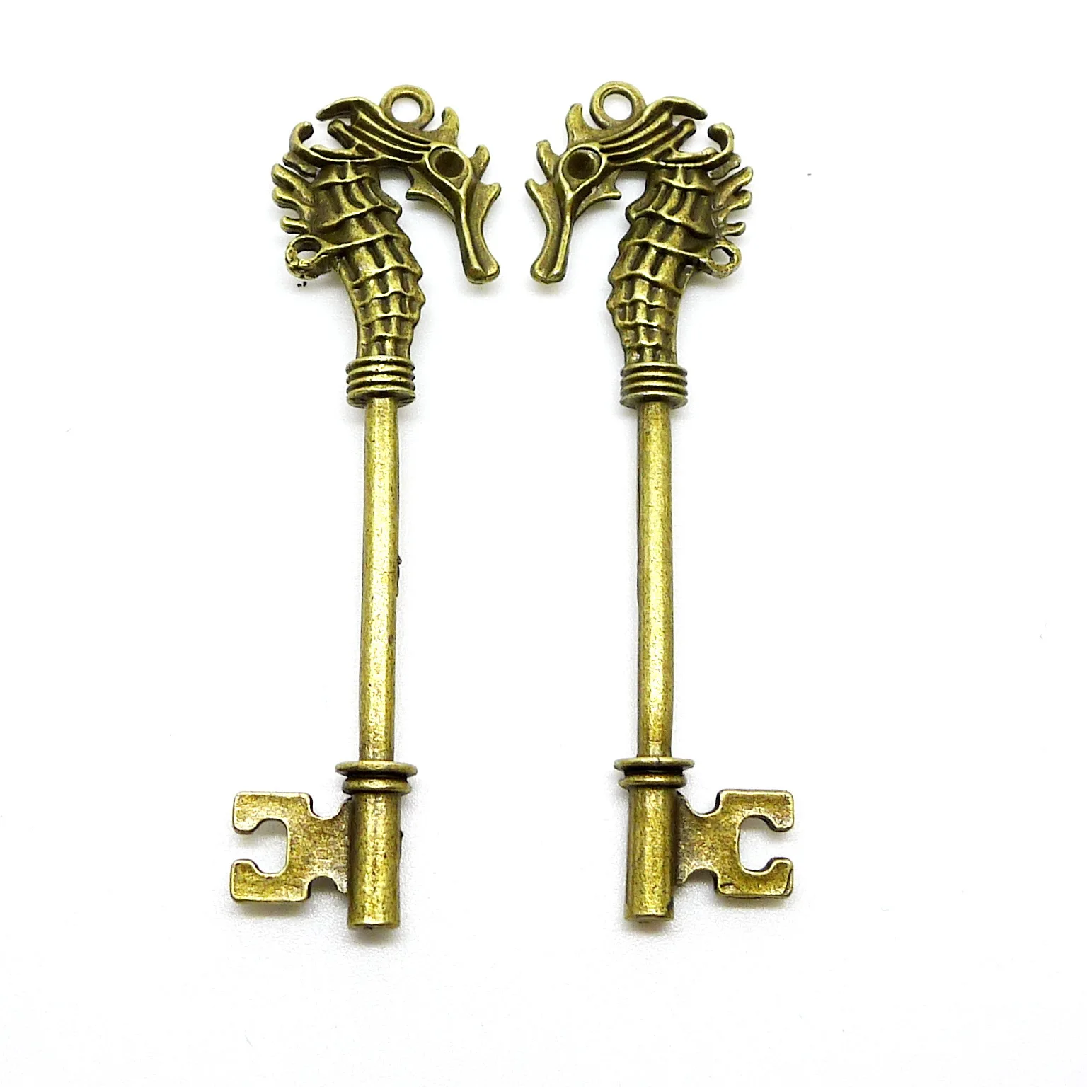 A5009 Wholesale 20pcs Antique Bronze Key Pendant 70x20mm Alloy Jewelry Accessoriesin Pendants