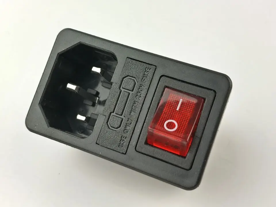 Iec c14 с выключателем. Iec 320 c14 розетка. евровилка с предохранителем. вилка с предохранителем 220в. обогреватель с предохранителем на вилке.