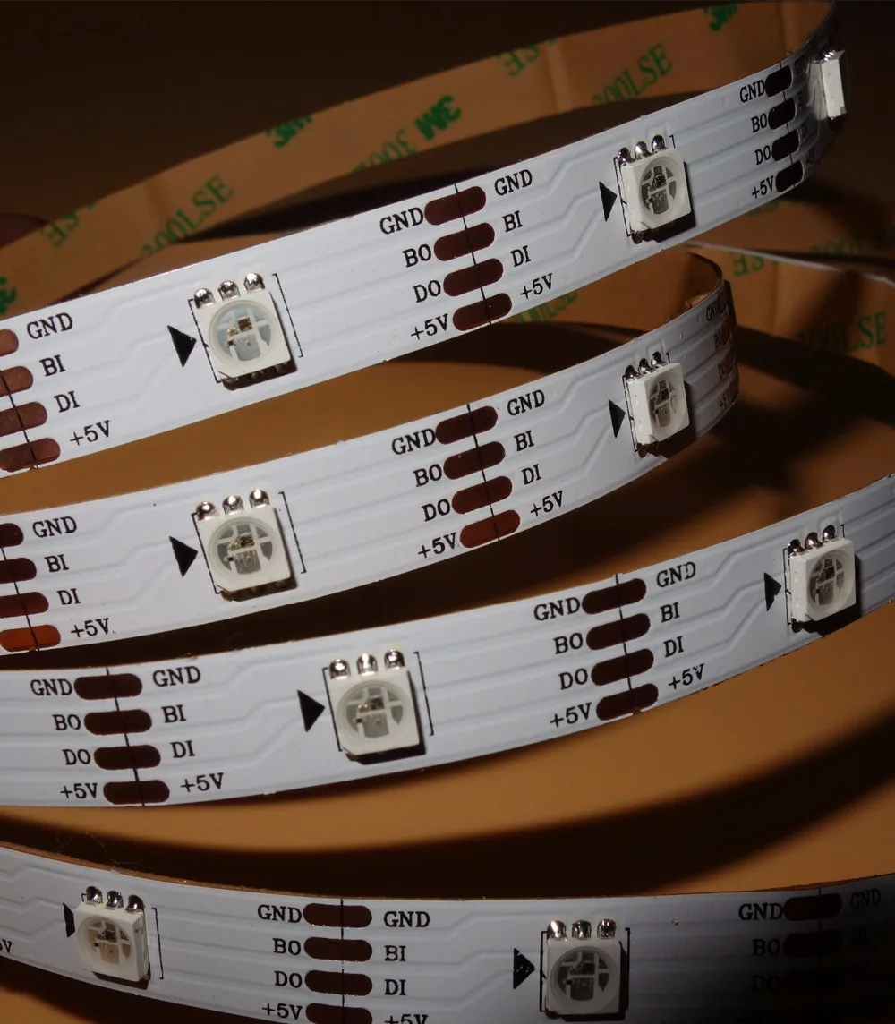 Адресуемые 5 м 30 светодиодов/м DC5V WS2813 (двухсигнальные провода) RGB светодиодная