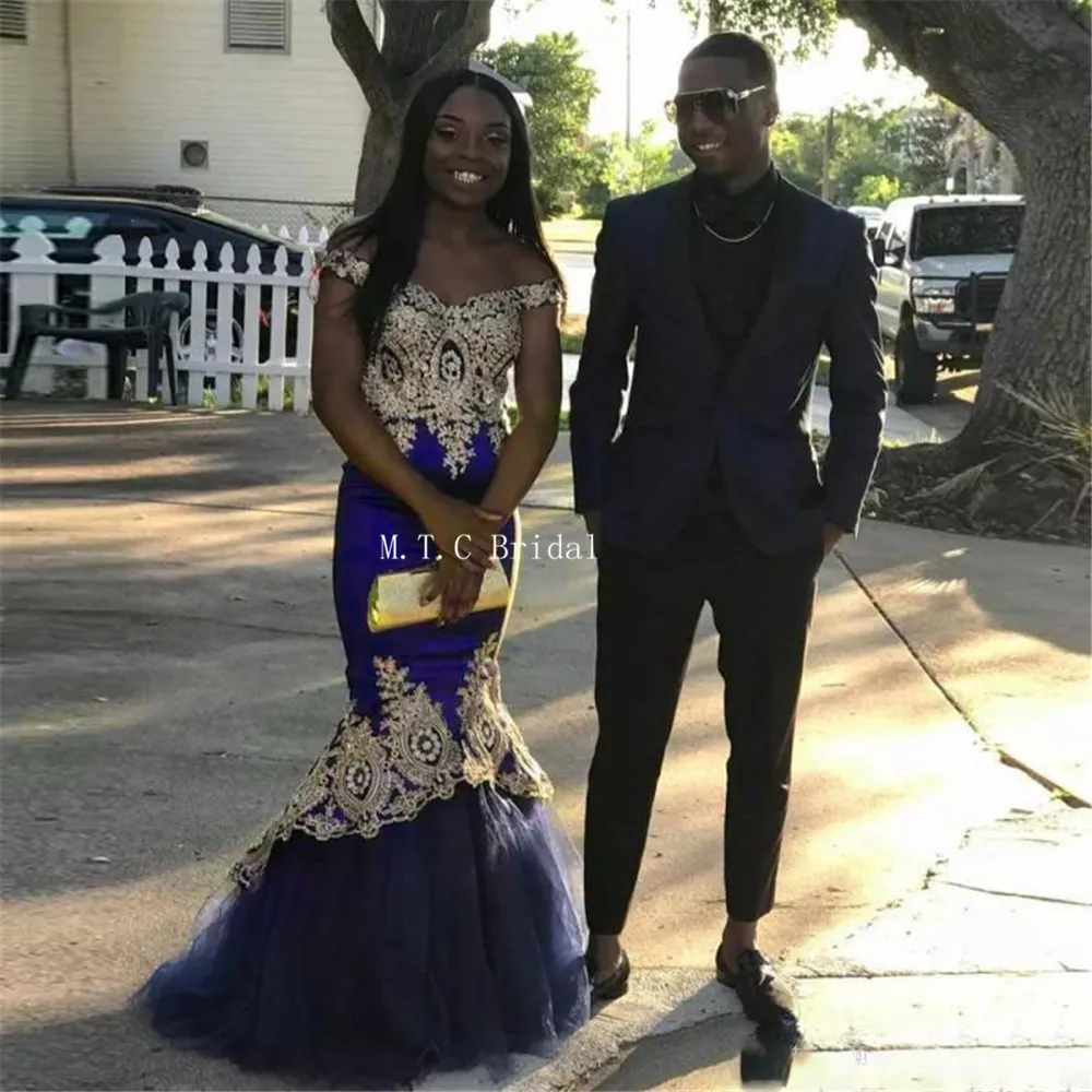 

Royal Blue Mermaid African Evening Dress Off The Shoulder Boat Neck Gold Lace Appliques Long Prom Gown 2019 New Vestido De Festa