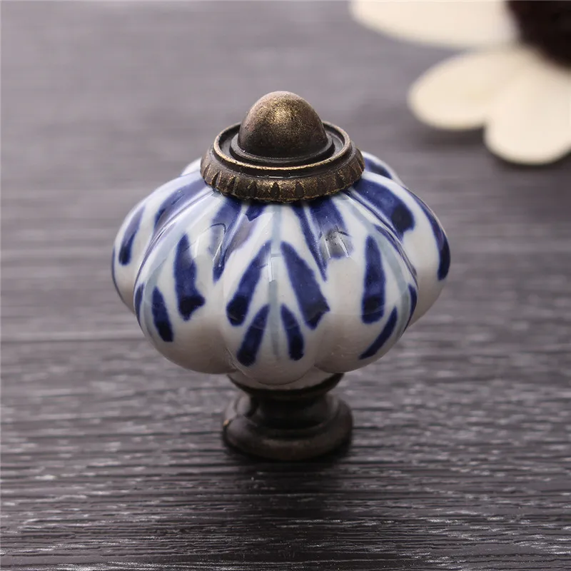 34 مللي متر السيراميك اليقطين مقبض درج مقبض واحد حفرة الأزرق ورقة اليد رسمت خزانة دولاب مضمد سحب المنزل أثاث