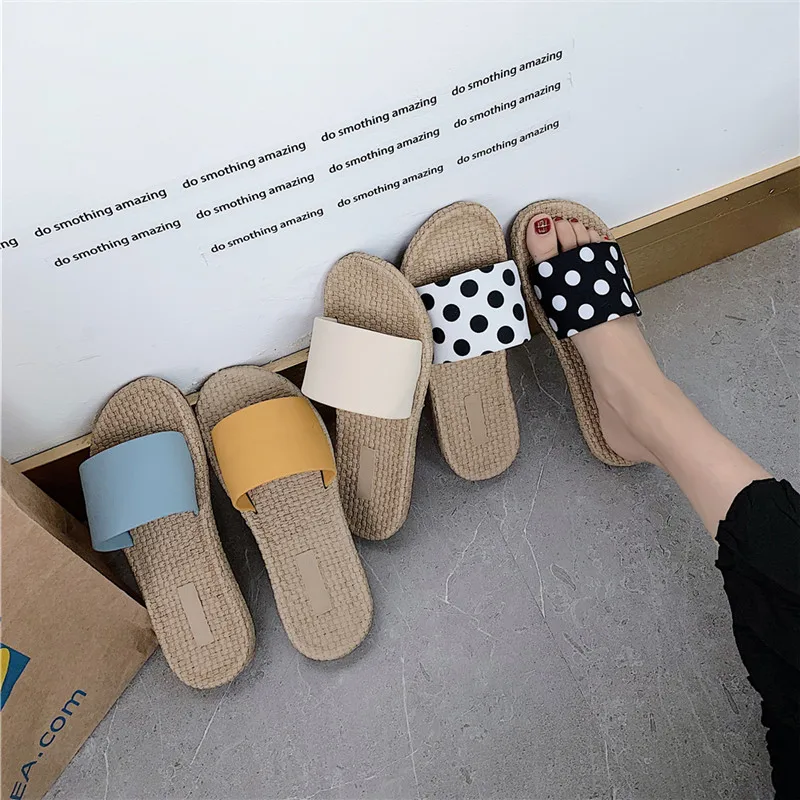 

Shoes Flat Slippers Slides Beach Women Med Sliders 2019 Luxury Soft Rome Rubber PVC PU Fashion Square heel Women's