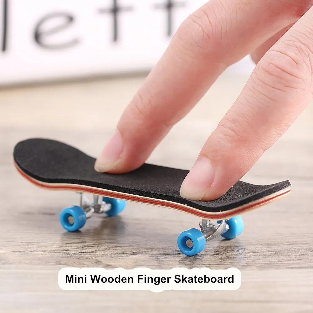 1 Pcs Wooden Cute Mini Finger Skateboard Excellent Extreme Sports