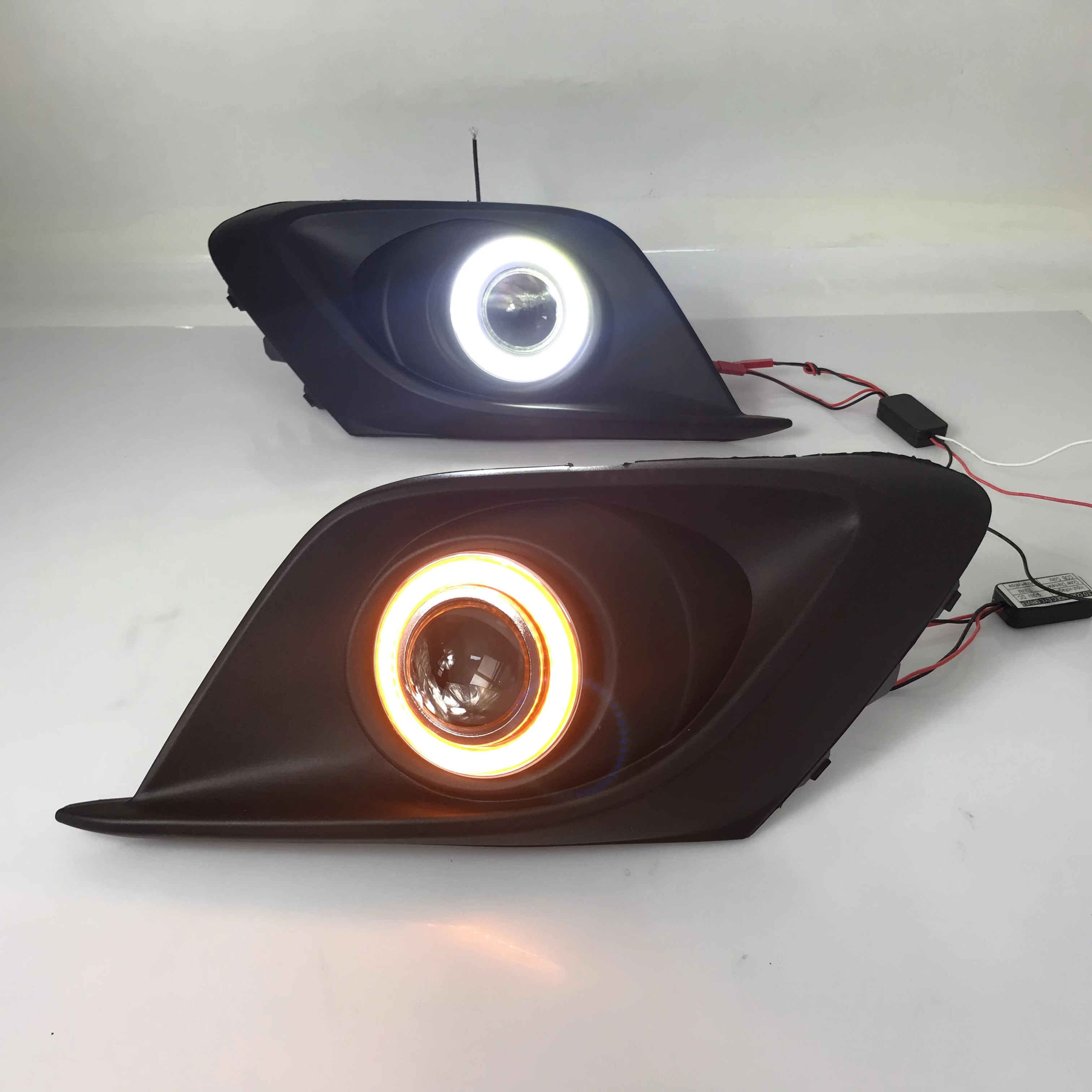 Противотуманная фара RQXR в сборе для mazda 3 axela 2014-16 cob angel eye светодиодные дневные