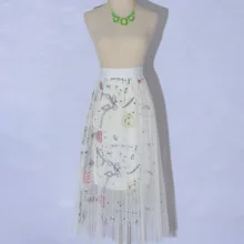 Европейский и американский стиль, стиль, женская, солнце, любовь, тяжелая работа, граффити, Золотая шелковая вышивка, перспективная сетчатая юбка