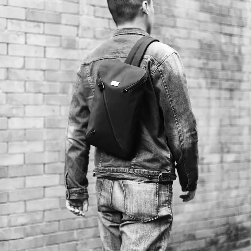 

New Group Men Functional Multilayer Bag Cool Casual Chest Bag Pack Morden Outside Large Capacity Messenger Bag Pack