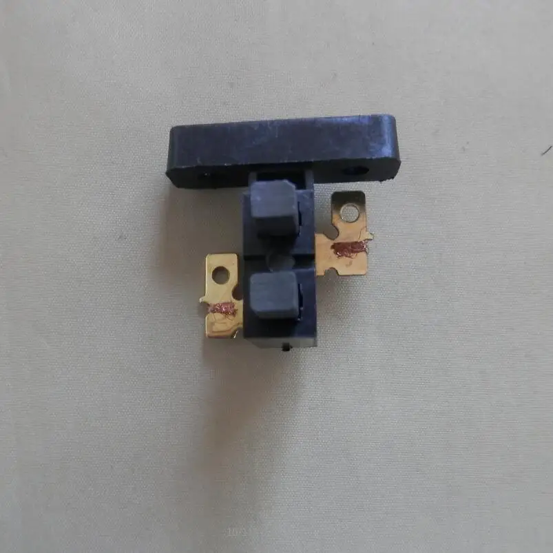 4KW 7KW CARBON BRUSH&HOLDER 12