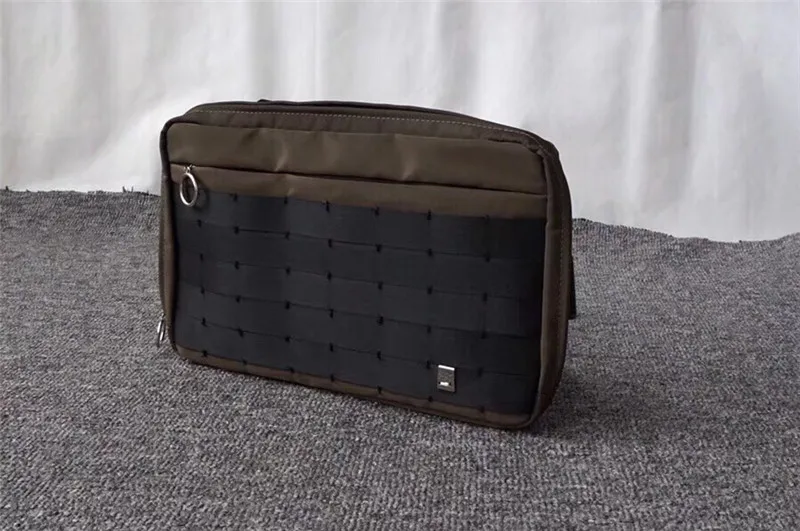 HTB1gix6XiDxK1Rjy1zcq6yGeXXaW