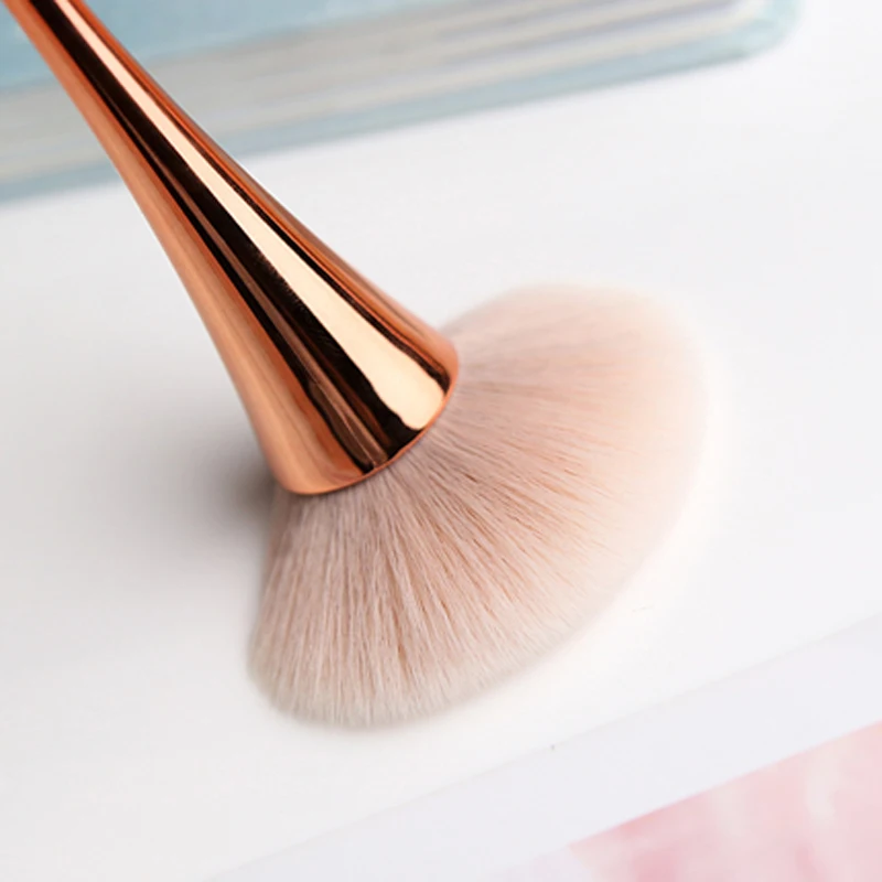 makeup brushes  (5)