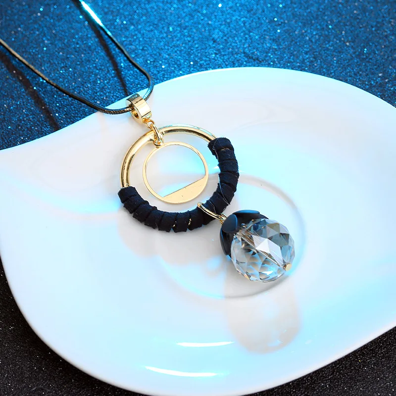 

Crystal Ball Round Circle Geometric Long Necklace Pendants For Women 2019 New Black Sweater Necklace Dress Accessories Jewelry