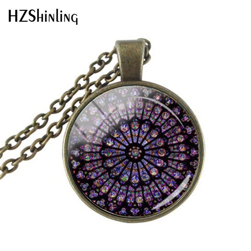 

2019 New Arrival Vintage Rose Window Notre Dame De Paris Cathedral Pattern Glass Cabochon Pendant Necklace Gifts