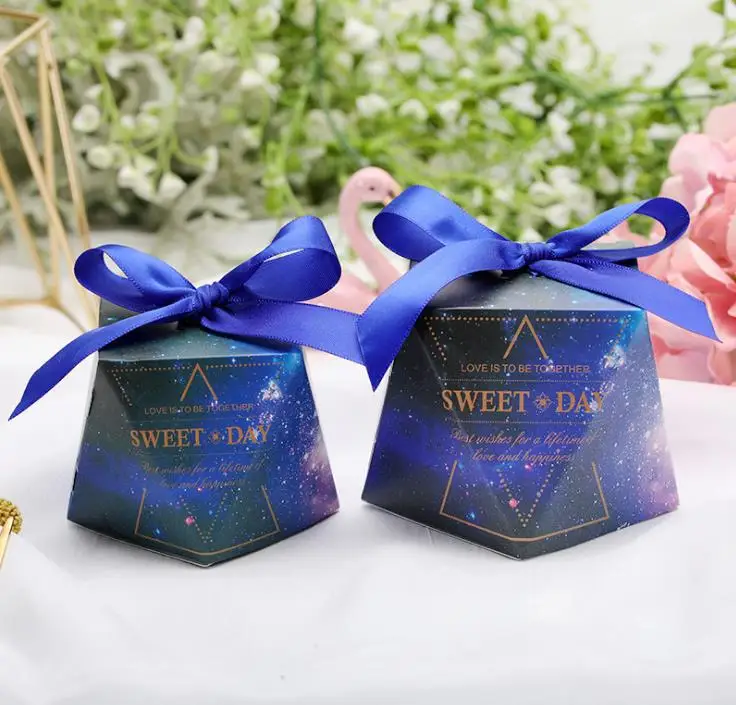 

New European Diamond Candy Box Wedding Sugar Box Forest Creative Flamingo Candy Bag with Ribbon 19 Diamond Shaped Paper