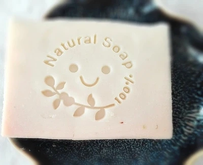 

free shipping Smiley face handmade soap stamp mold mini diy patterns natural 4cm